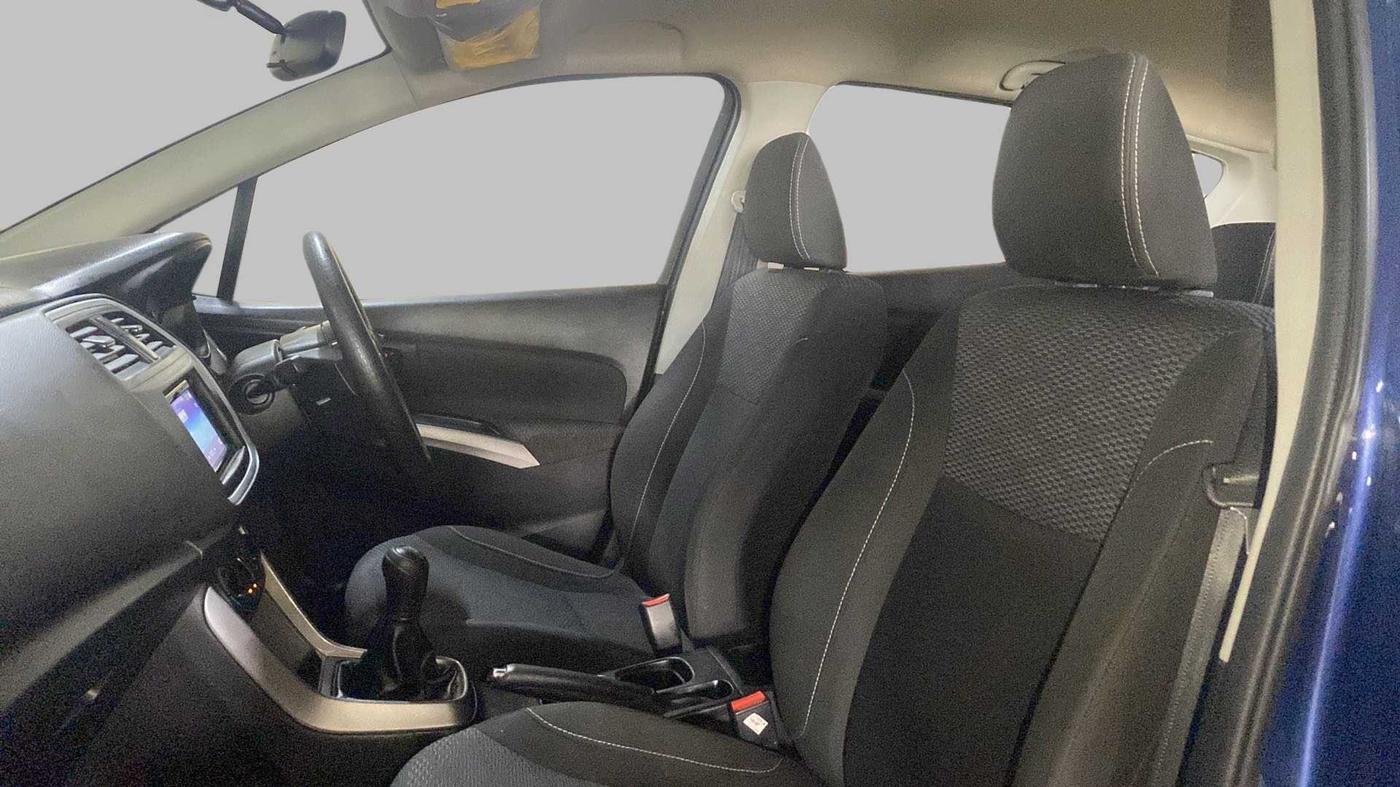 2020 Maruti S Cross SIGMA 1.5, Petrol, Manual, 16,029 km, Right Side Front Door Cabin