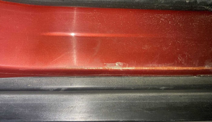 2017 Maruti Vitara Brezza VDI, Diesel, Manual, 57,708 km, Right running board - Minor scratches