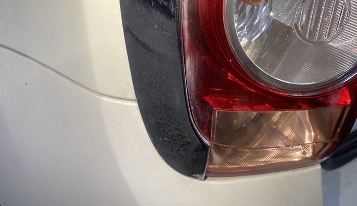 2015 Renault Duster 85 PS RXL OPT, Diesel, Manual, 43,255 km, Left tail light - Chrome has minor damage