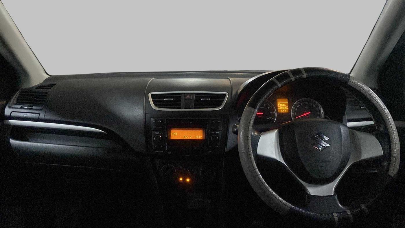 2017 Maruti Swift VXI, Petrol, Manual, 36,043 km, Dashboard