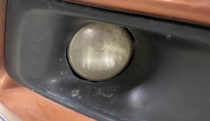 2018 Maruti Vitara Brezza ZDI PLUS AT DUAL TONE, Diesel, Automatic, 67,062 km, Right fog light - Minor damage