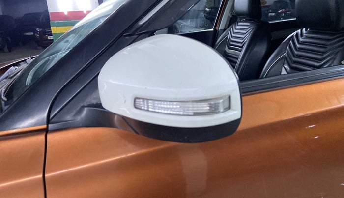 2018 Maruti Vitara Brezza ZDI PLUS AT DUAL TONE, Diesel, Automatic, 67,062 km, Left quarter panel - Cladding has minor damage