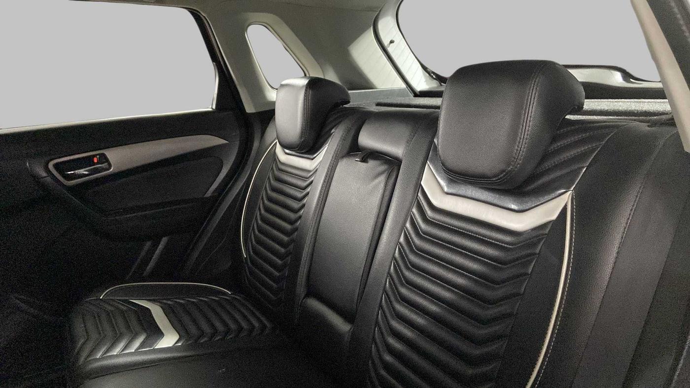 2018 Maruti Vitara Brezza ZDI PLUS AT DUAL TONE, Diesel, Automatic, 67,062 km, Right Side Rear Door Cabin