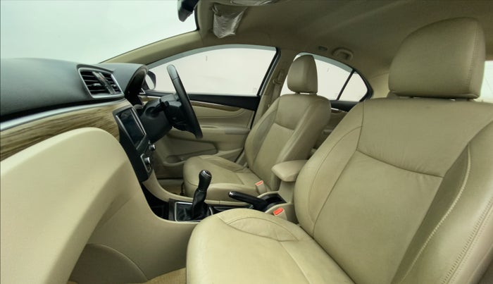 2018 Maruti Ciaz ALPHA 1.5 SHVS PETROL, Petrol, Manual, 65,929 km, Right Side Front Door Cabin