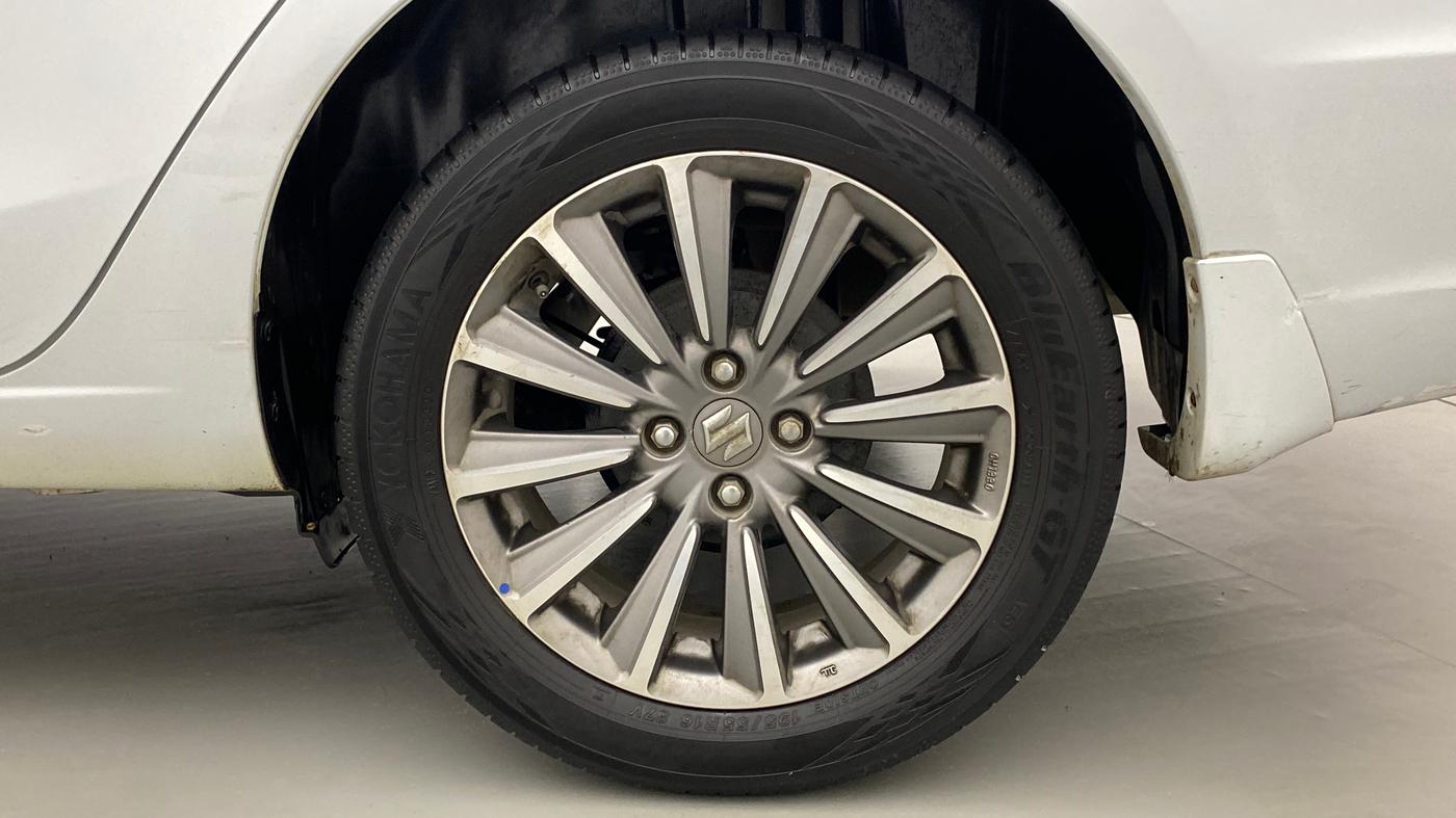 2018 Maruti Ciaz ALPHA 1.5 SHVS PETROL, Petrol, Manual, 65,929 km, Left Rear Wheel