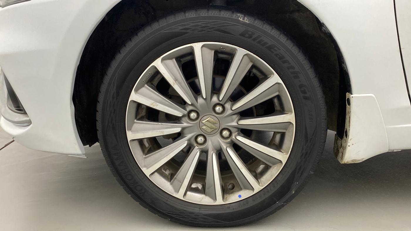 2018 Maruti Ciaz ALPHA 1.5 SHVS PETROL, Petrol, Manual, 65,929 km, Left Front Wheel