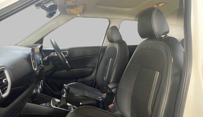 2021 Hyundai VENUE SX 1.0 (O) TURBO, Petrol, Manual, 13,385 km, Right Side Front Door Cabin