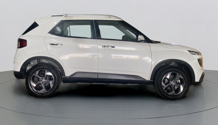 2021 Hyundai VENUE SX 1.0 (O) TURBO, Petrol, Manual, 13,385 km, Right Side