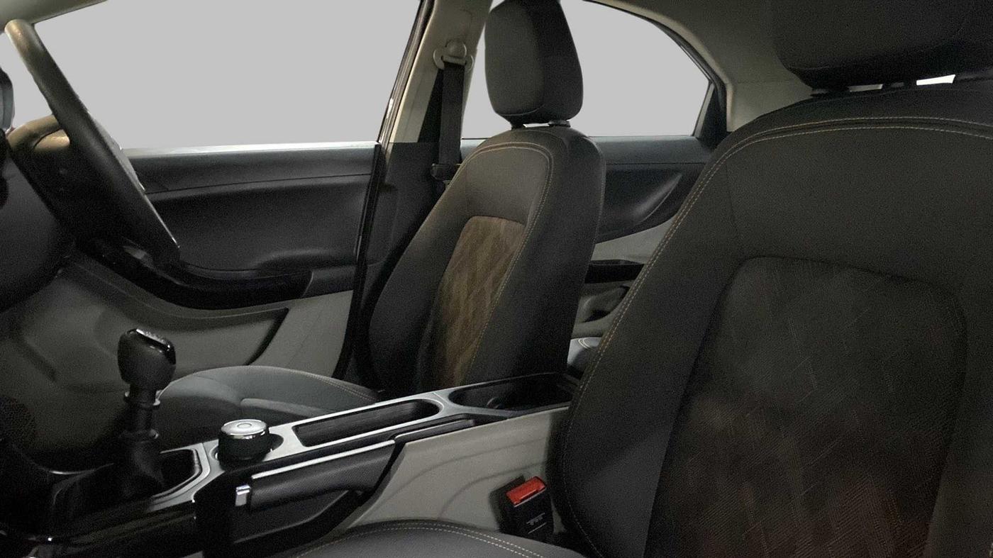 2019 Tata NEXON KRAZ MT PETROL, Petrol, Manual, 14,769 km, Right Side Front Door Cabin