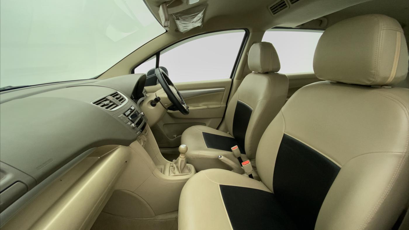 2016 Maruti Ertiga VXI, Petrol, Manual, 10,033 km, Right Side Front Door Cabin