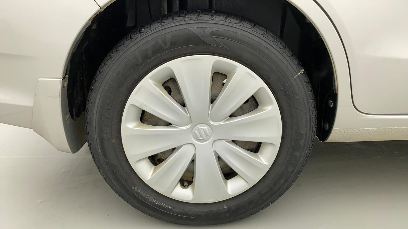 2016 Maruti Ertiga VXI, Petrol, Manual, 10,033 km, Right Rear Wheel