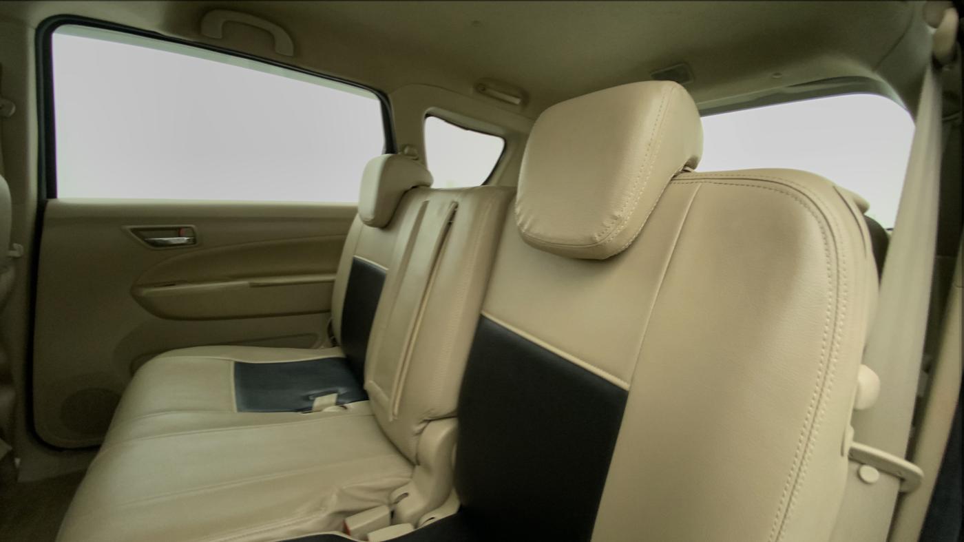 2016 Maruti Ertiga VXI, Petrol, Manual, 10,033 km, Right Side Rear Door Cabin