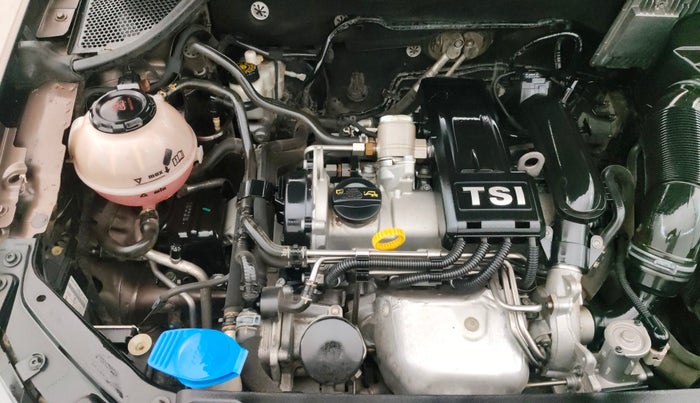 2019 Volkswagen Vento HIGHLINE PLUS 1.2 AT, Petrol, Automatic, 72,482 km, Engine View - Right