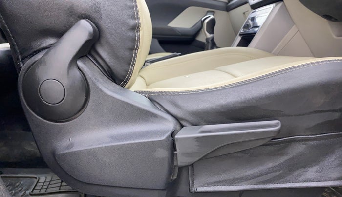 2021 Volkswagen TAIGUN HIGHLINE 1.0 TSI MT, Petrol, Manual, 42,890 km, Driver Side Adjustment Panel