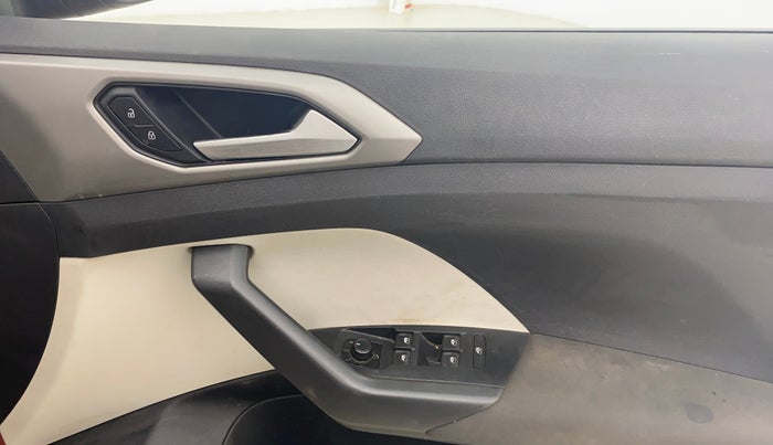 2021 Volkswagen TAIGUN HIGHLINE 1.0 TSI MT, Petrol, Manual, 42,890 km, Driver Side Door Panels Control