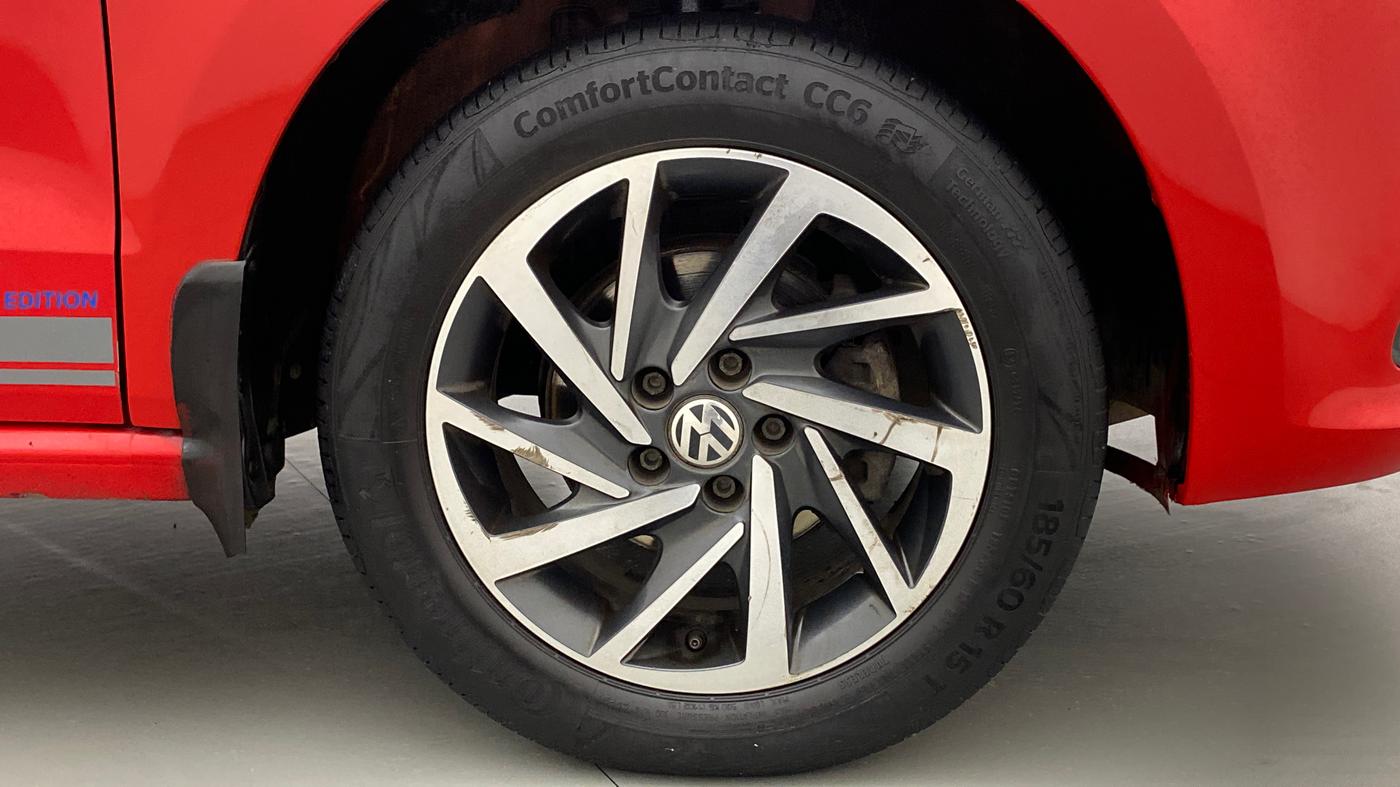 2019 Volkswagen Polo COMFORTLINE  CUP EDITION, Petrol, Manual, 95,158 km, Right Front Wheel
