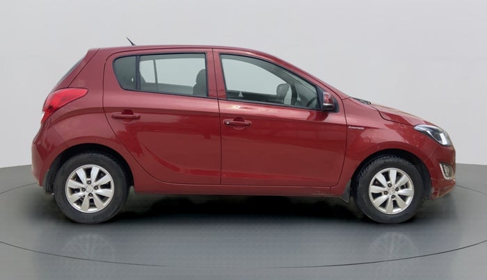 2013 Hyundai i20 SPORTZ 1.4 AT, Petrol, Automatic, 25,704 km, Right Side View