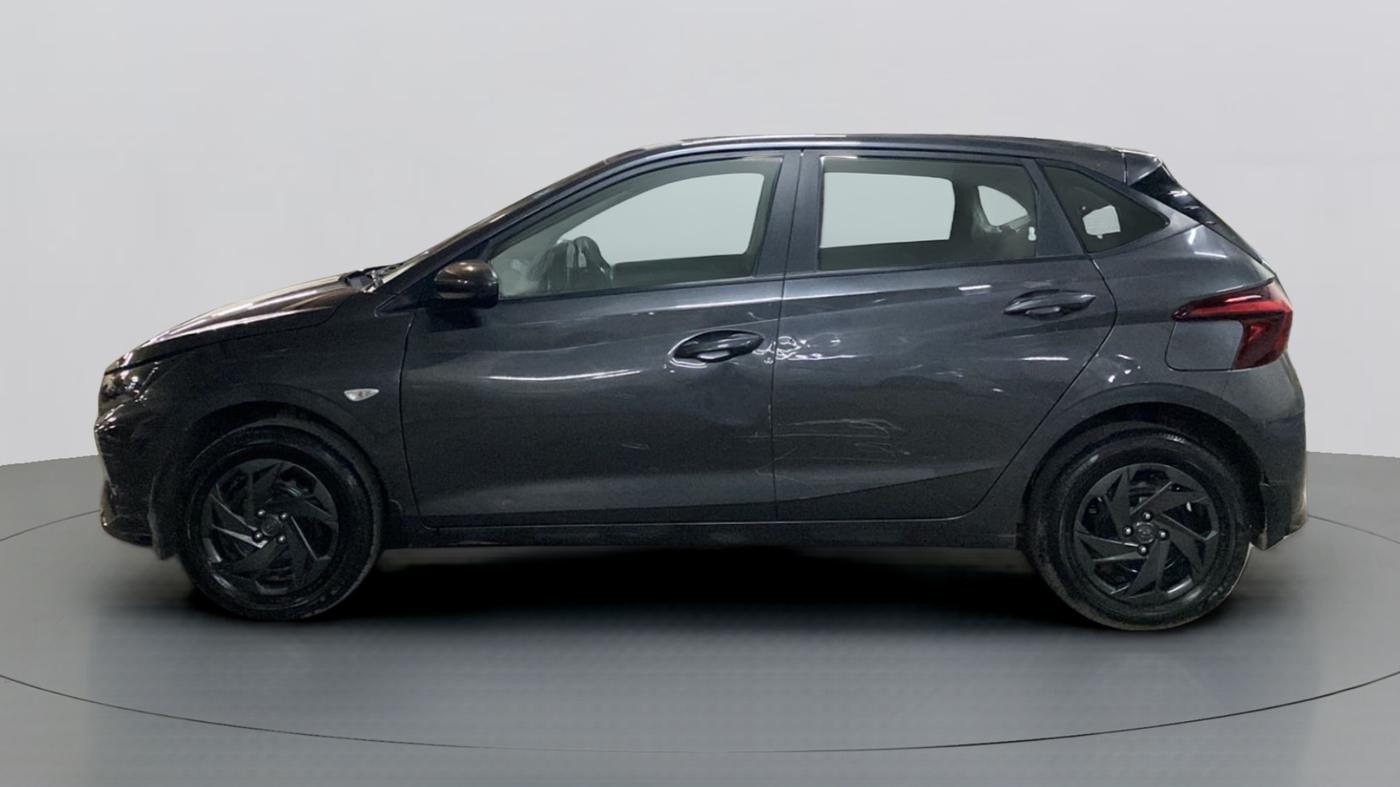 2022 Hyundai NEW I20 MAGNA 1.2 MT, Petrol, Manual, 27,953 km, Left Side