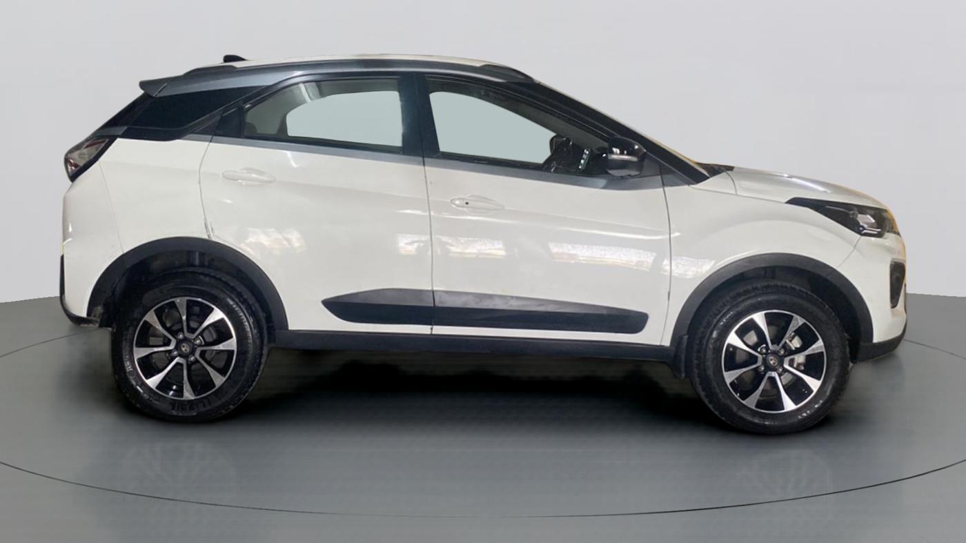 2021 Tata NEXON XZA PLUS (O) PETROL DUAL TONE, Petrol, Automatic, 24,218 km, Right Side