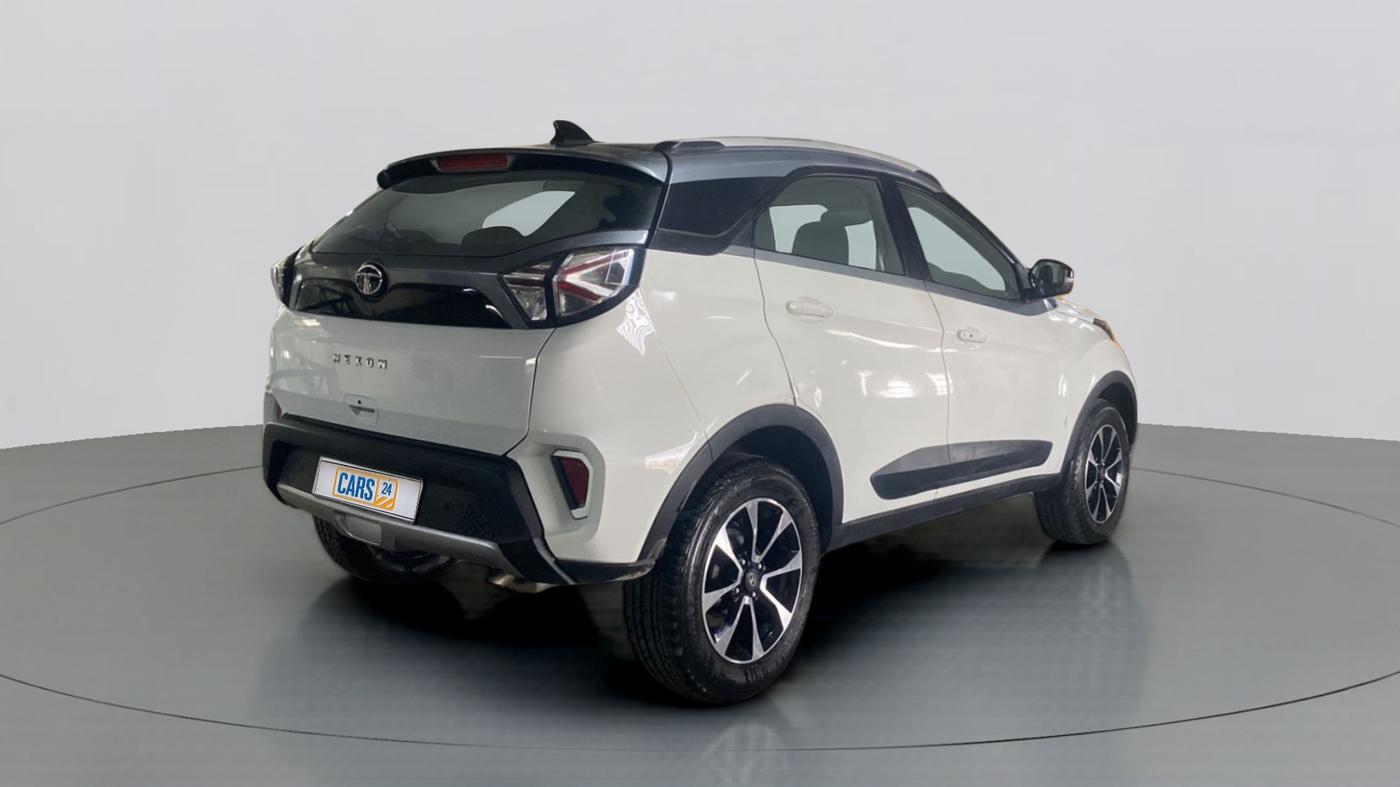 2021 Tata NEXON XZA PLUS (O) PETROL DUAL TONE, Petrol, Automatic, 24,218 km, Right Back Diagonal