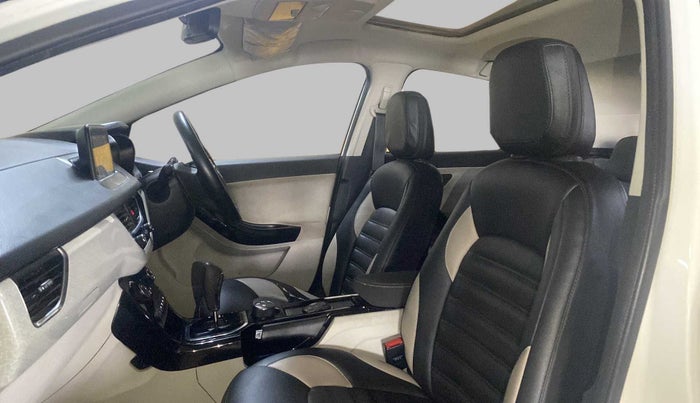 2021 Tata NEXON XZA PLUS (O) PETROL DUAL TONE, Petrol, Automatic, 24,218 km, Right Side Front Door Cabin