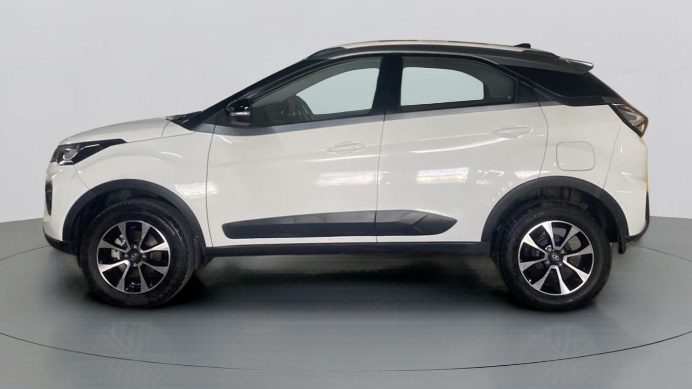 2021 Tata NEXON XZA PLUS (O) PETROL DUAL TONE, Petrol, Automatic, 24,218 km, Left Side