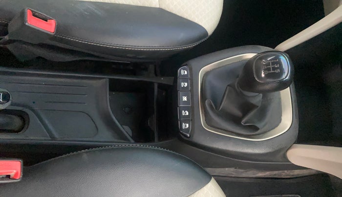 2020 Hyundai NEW SANTRO SPORTZ MT, Petrol, Manual, 39,701 km, Gear Lever