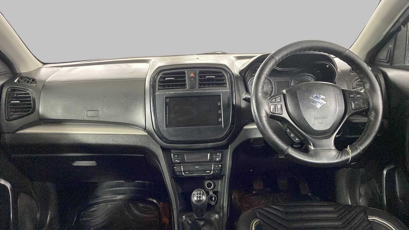2018 Maruti Vitara Brezza ZDI PLUS DUAL TONE, Diesel, Manual, 74,221 km, Dashboard