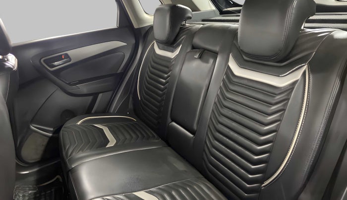 2018 Maruti Vitara Brezza ZDI PLUS DUAL TONE, Diesel, Manual, 74,221 km, Right Side Rear Door Cabin