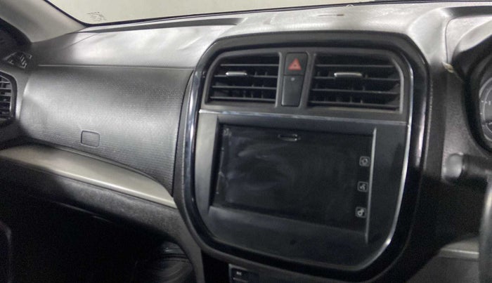 2018 Maruti Vitara Brezza ZDI PLUS DUAL TONE, Diesel, Manual, 74,221 km, Infotainment system - GPS Card not working/missing