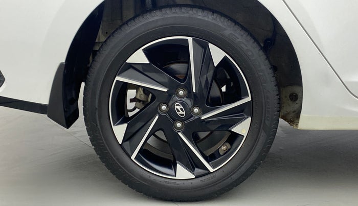 2020 Hyundai Verna SX (O) 1.0 TURBO DCT, Petrol, Automatic, 29,708 km, Right Rear Wheel
