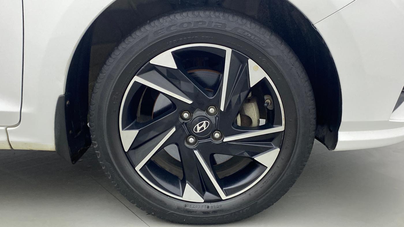 2020 Hyundai Verna SX (O) 1.0 TURBO DCT, Petrol, Automatic, 29,708 km, Right Front Wheel