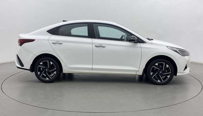2020 Hyundai Verna SX (O) 1.0 TURBO DCT, Petrol, Automatic, 29,708 km, Right Side View
