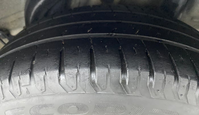 2020 Hyundai Verna SX (O) 1.0 TURBO DCT, Petrol, Automatic, 29,708 km, Left Rear Tyre Tread