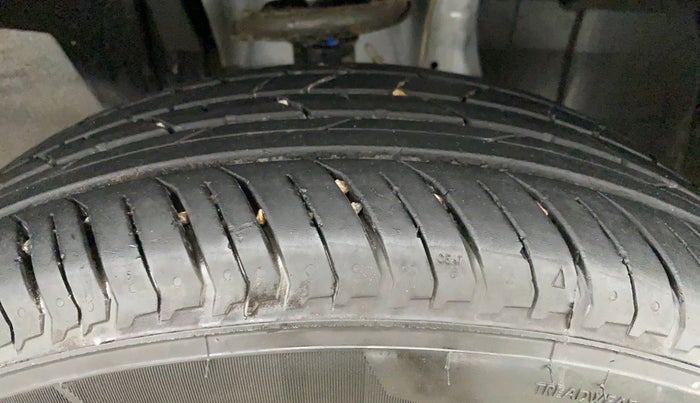 2021 Renault Kiger RXZ 1.0 MT, Petrol, Manual, 7,450 km, Right Front Tyre Tread