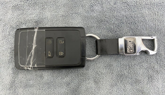 2021 Renault Kiger RXZ 1.0 MT, Petrol, Manual, 7,450 km, Key Close Up