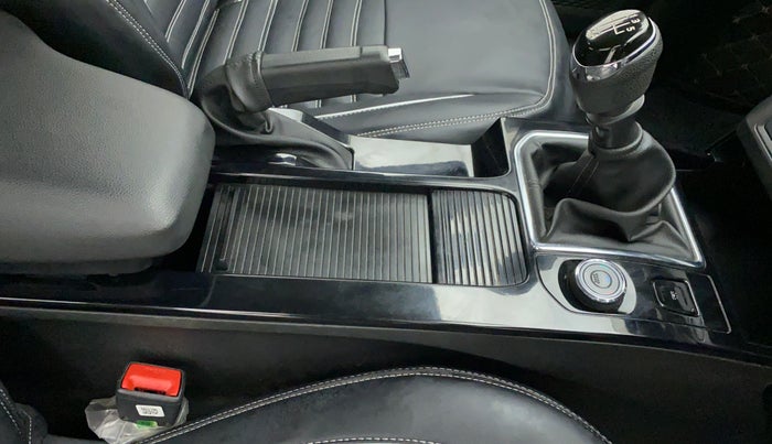 2021 Renault Kiger RXZ 1.0 MT, Petrol, Manual, 7,450 km, Gear Lever