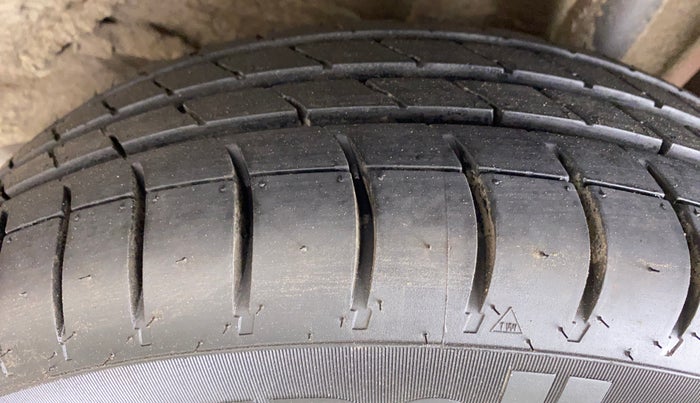 2021 Tata Tiago XE PETROL, Petrol, Manual, 25,238 km, Left Rear Tyre Tread