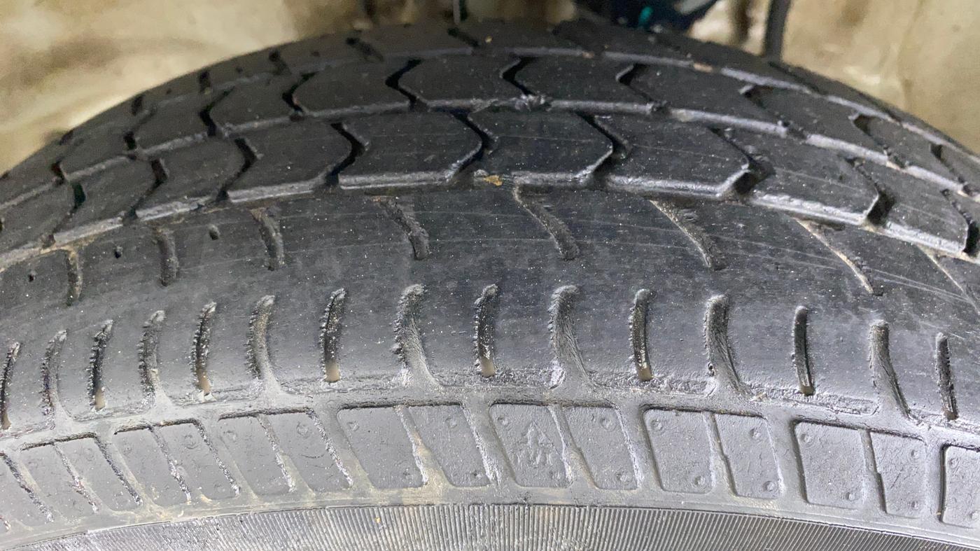 2019 Maruti Alto K10 VXI, CNG, Manual, 31,708 km, Left Front Tyre Tread