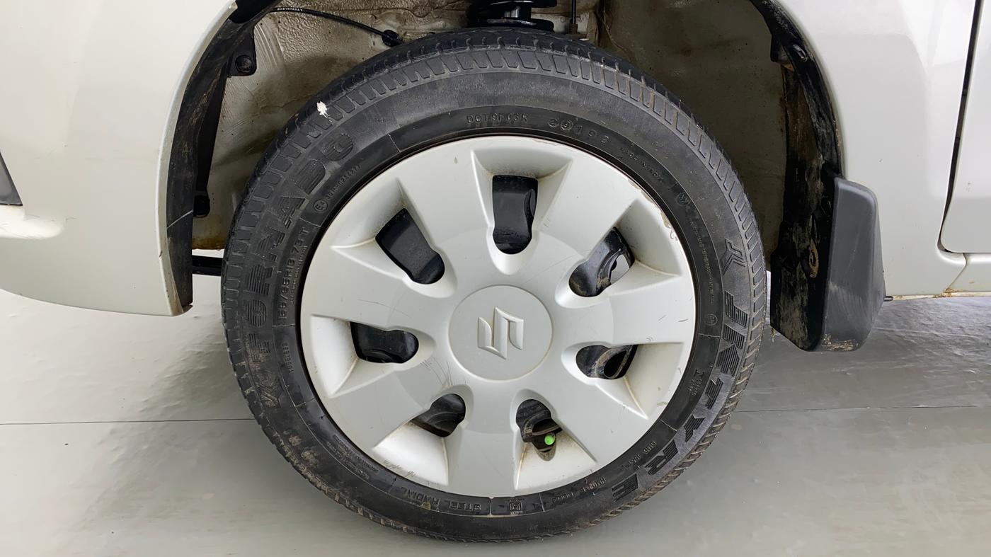 2019 Maruti Alto K10 VXI, CNG, Manual, 31,708 km, Left Front Wheel