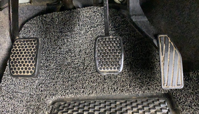 2019 Maruti Alto K10 VXI, CNG, Manual, 31,708 km, Pedals