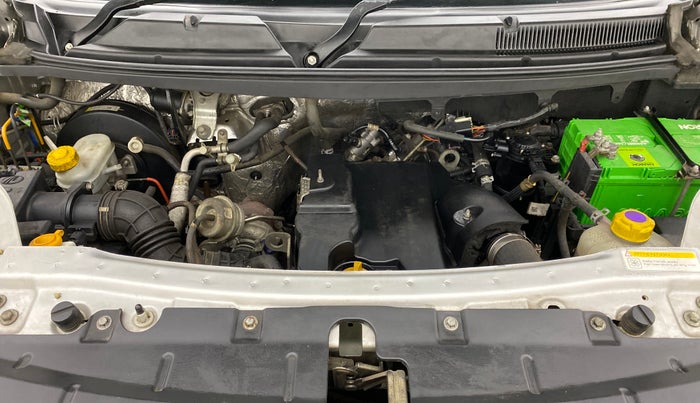 2018 Mahindra TUV300 T10 AMT, Diesel, Automatic, 56,552 km, Open Bonet