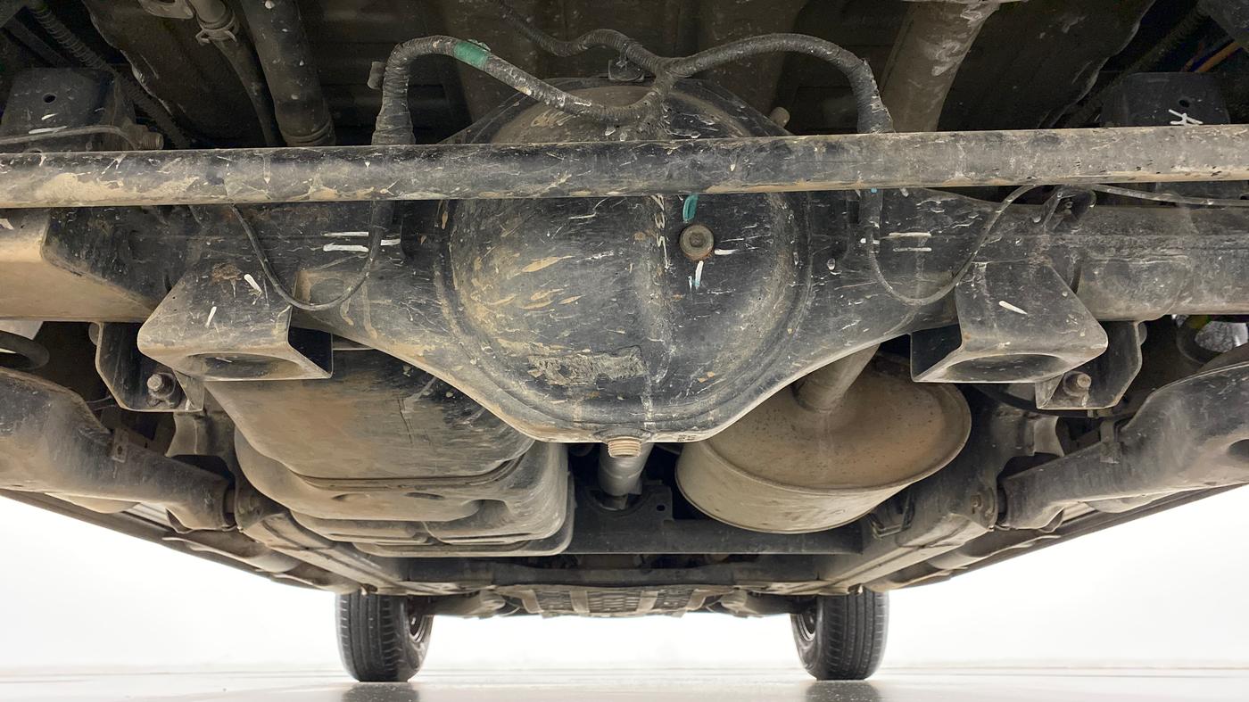 2018 Mahindra TUV300 T10 AMT, Diesel, Automatic, 56,552 km, Rear Underbody