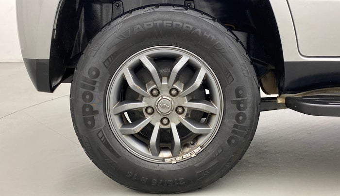 2018 Mahindra TUV300 T10 AMT, Diesel, Automatic, 56,552 km, Right Rear Wheel