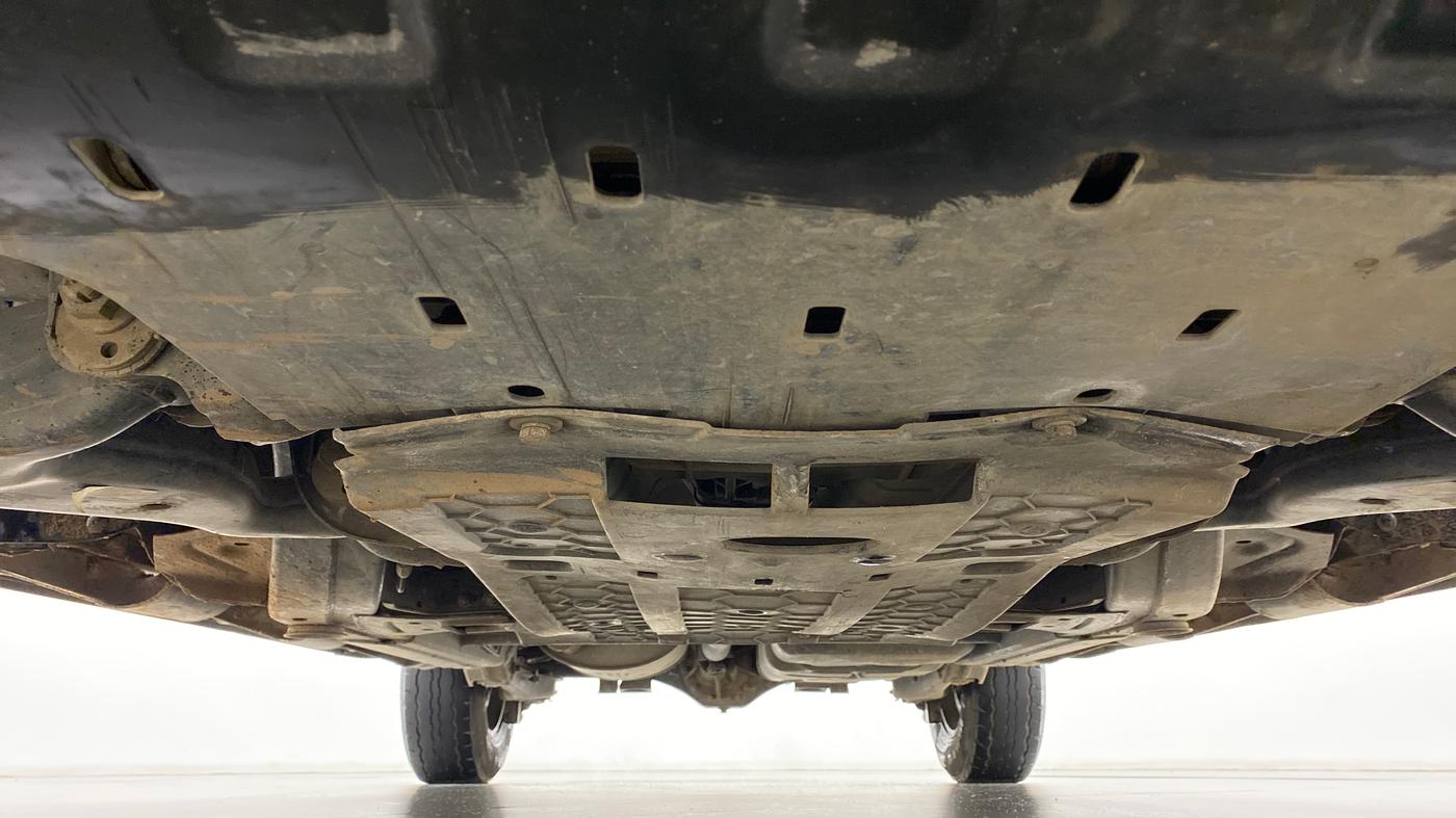2018 Mahindra TUV300 T10 AMT, Diesel, Automatic, 56,552 km, Front Underbody