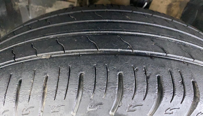 2018 Maruti Vitara Brezza ZDI PLUS AMT, Diesel, Automatic, 61,669 km, Left Front Tyre Tread
