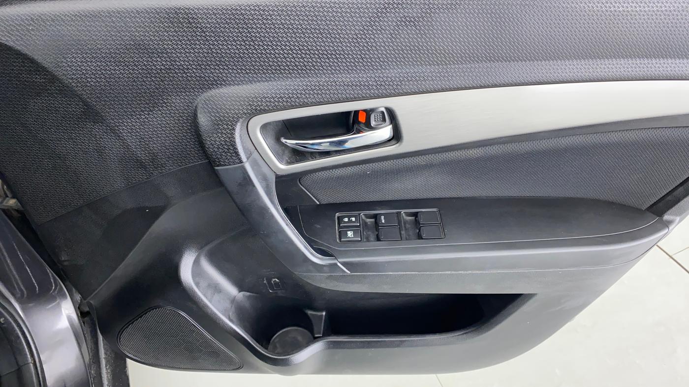 2018 Maruti Vitara Brezza ZDI PLUS AMT, Diesel, Automatic, 61,669 km, Driver Side Door Panels Control