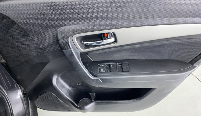 2018 Maruti Vitara Brezza ZDI PLUS AMT, Diesel, Automatic, 61,669 km, Driver Side Door Panels Control