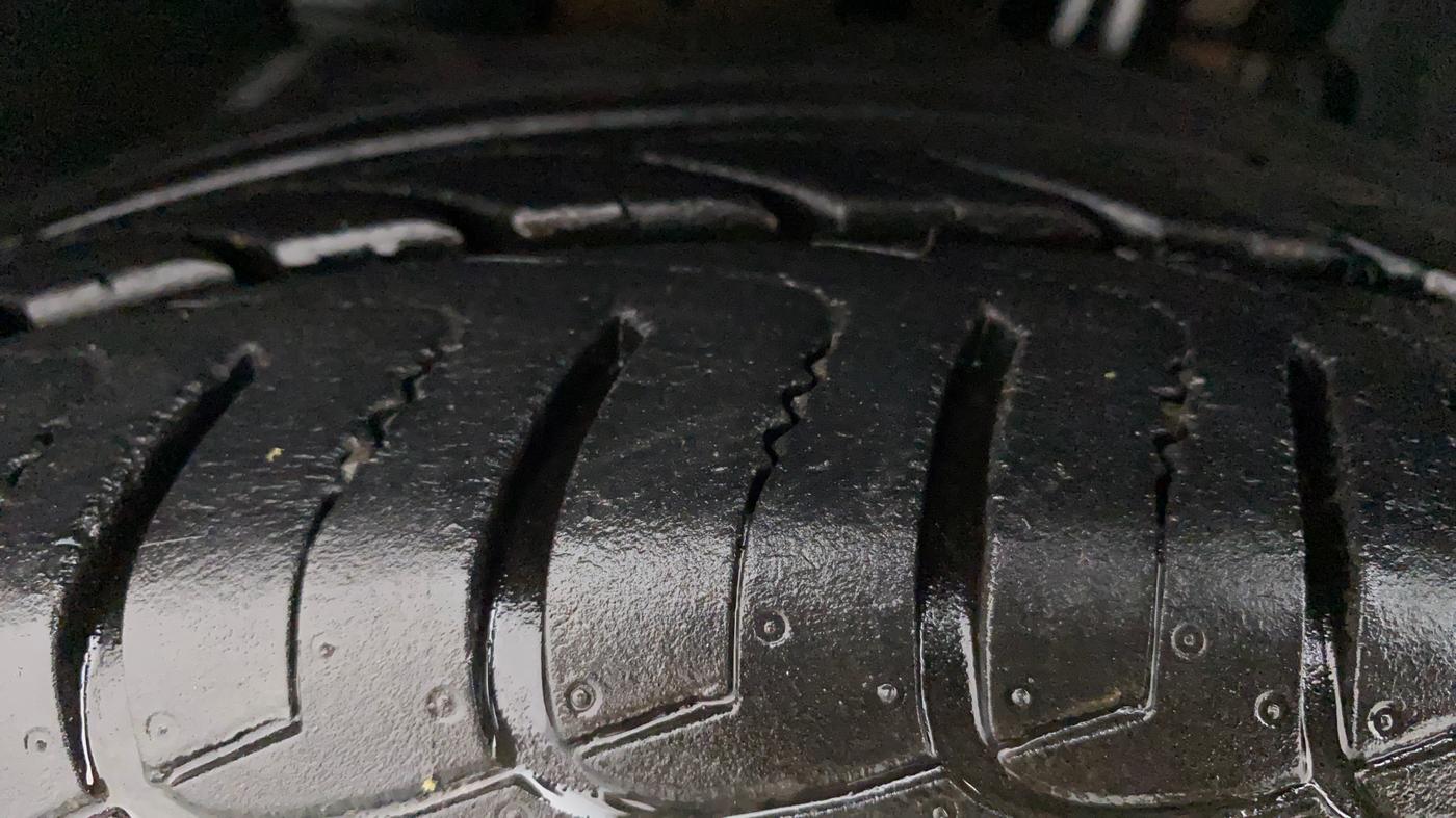 2019 Ford Ecosport TITANIUM + 1.5L PETROL AT, Petrol, Automatic, 13,520 km, Left Front Tyre Tread