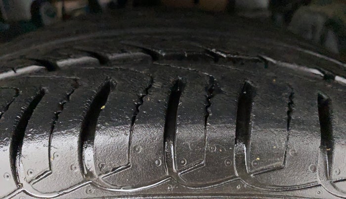 2019 Ford Ecosport TITANIUM + 1.5L PETROL AT, Petrol, Automatic, 13,520 km, Right Front Tyre Tread